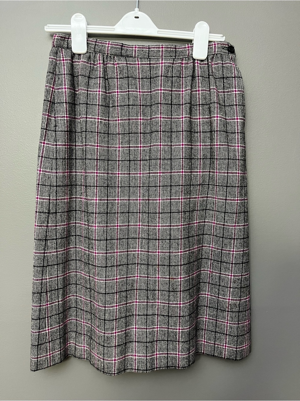 Vintage Pendleton Petite Gray Plaid Midi Skirt with Pink Windowpane - Size 12